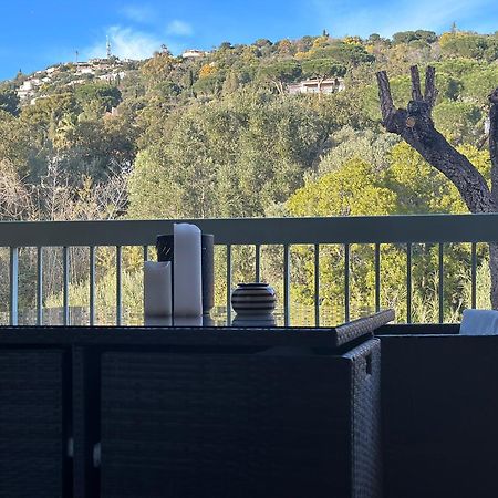 Appartement Residence Santa Barbara Avec Piscine Et A 750M De La Plage Cavalaire-sur-Mer Esterno foto